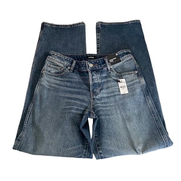 Express Relaxed Straight Leg Low Rise Distress Ripped Blue Jeans Women’s size 2R - Picture 4 of 13